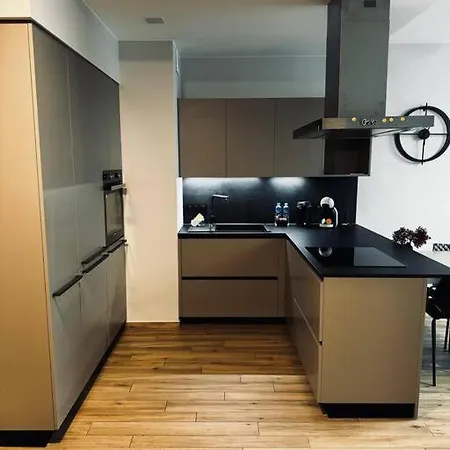 Apartment D77 Manufaktura Prime *